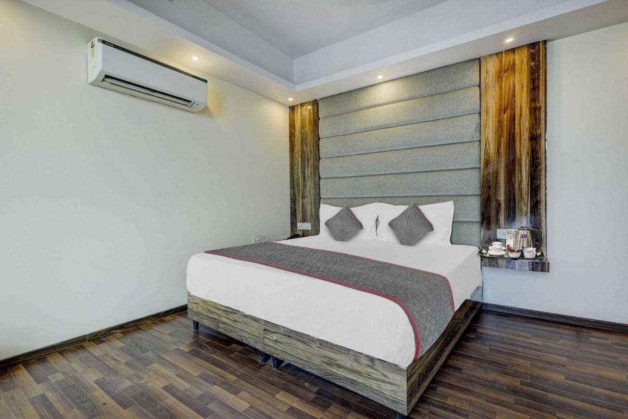Townhouse Golden King Hotel New Delhi Buitenkant foto