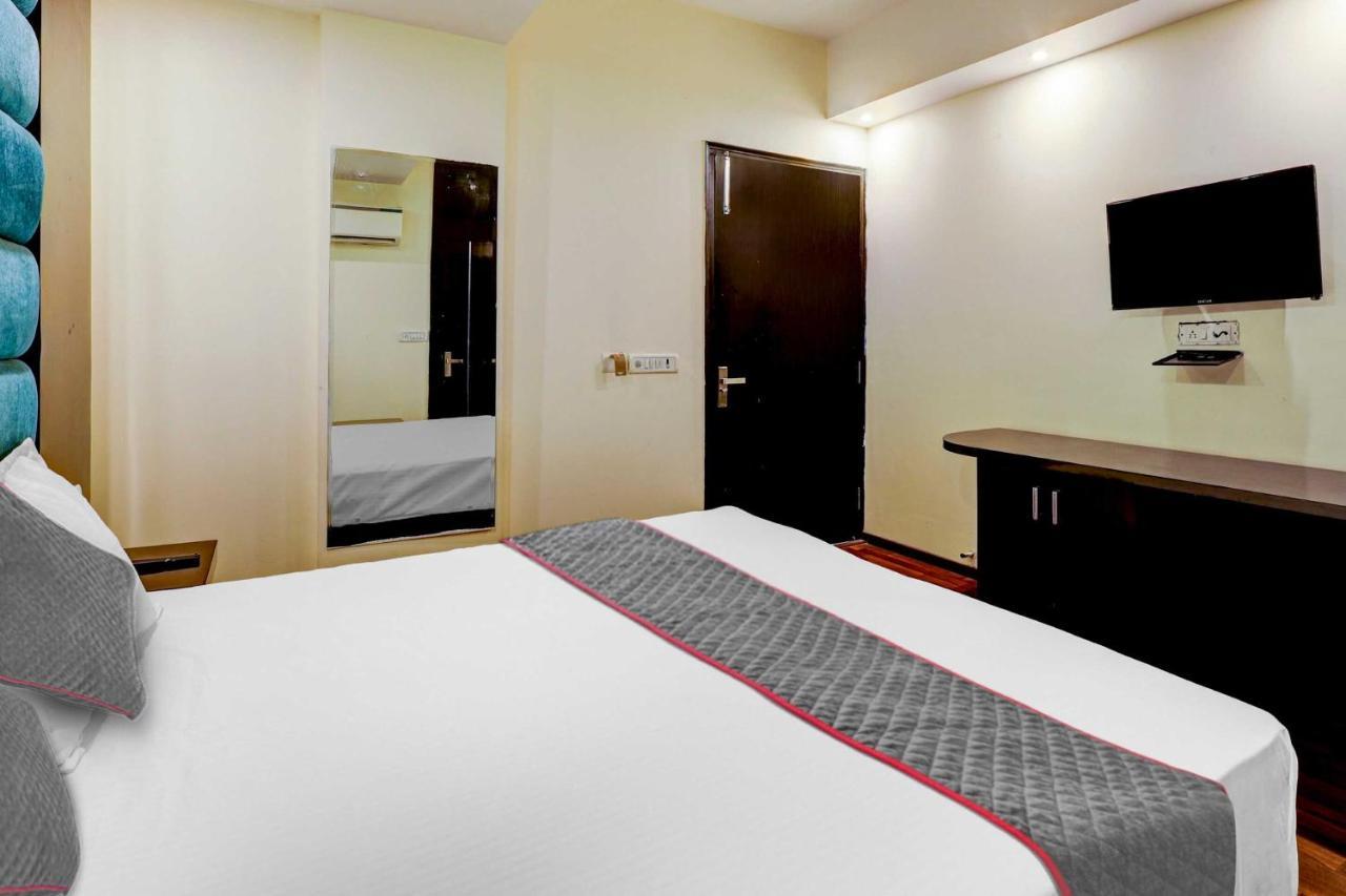 Townhouse Golden King Hotel New Delhi Buitenkant foto