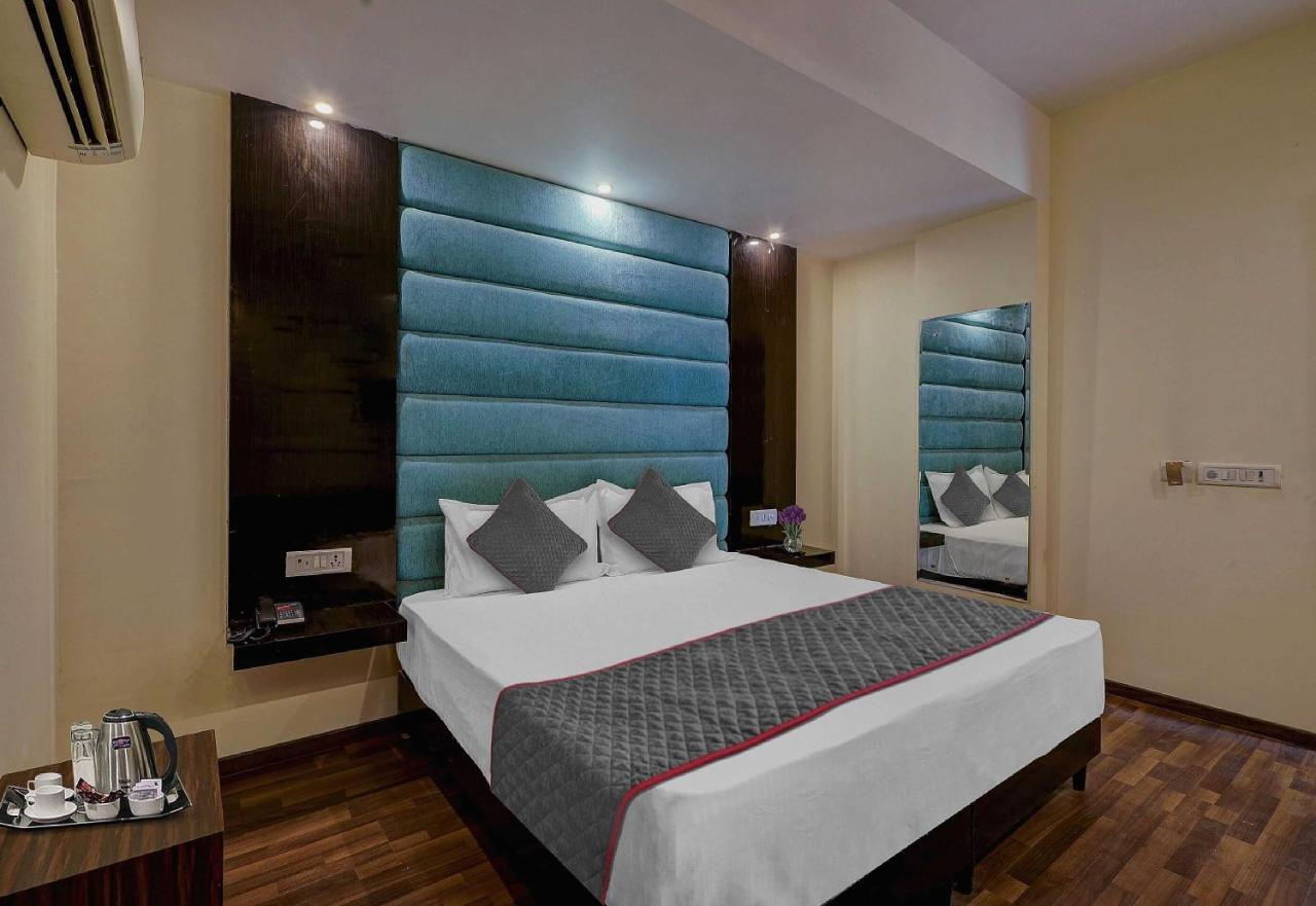 Townhouse Golden King Hotel New Delhi Buitenkant foto
