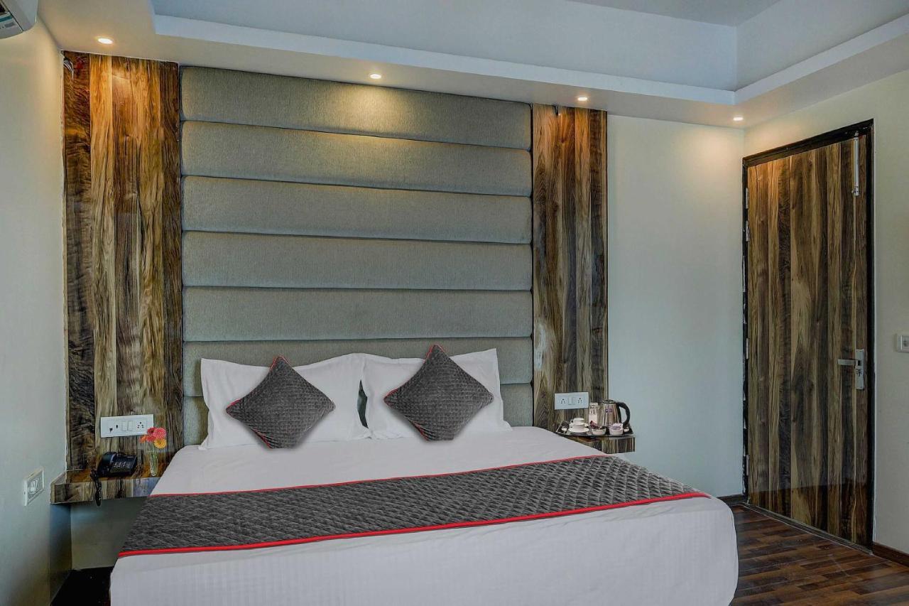Townhouse Golden King Hotel New Delhi Buitenkant foto
