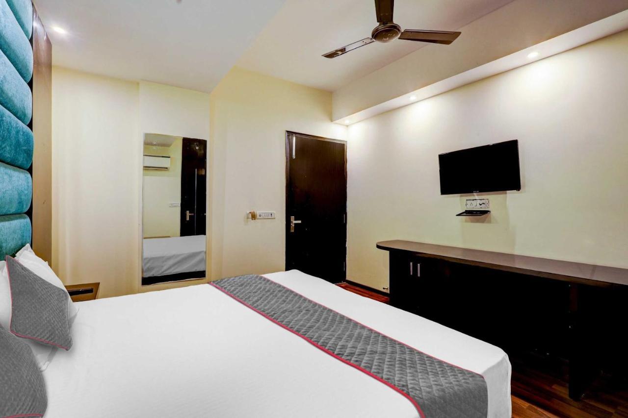 Townhouse Golden King Hotel New Delhi Buitenkant foto