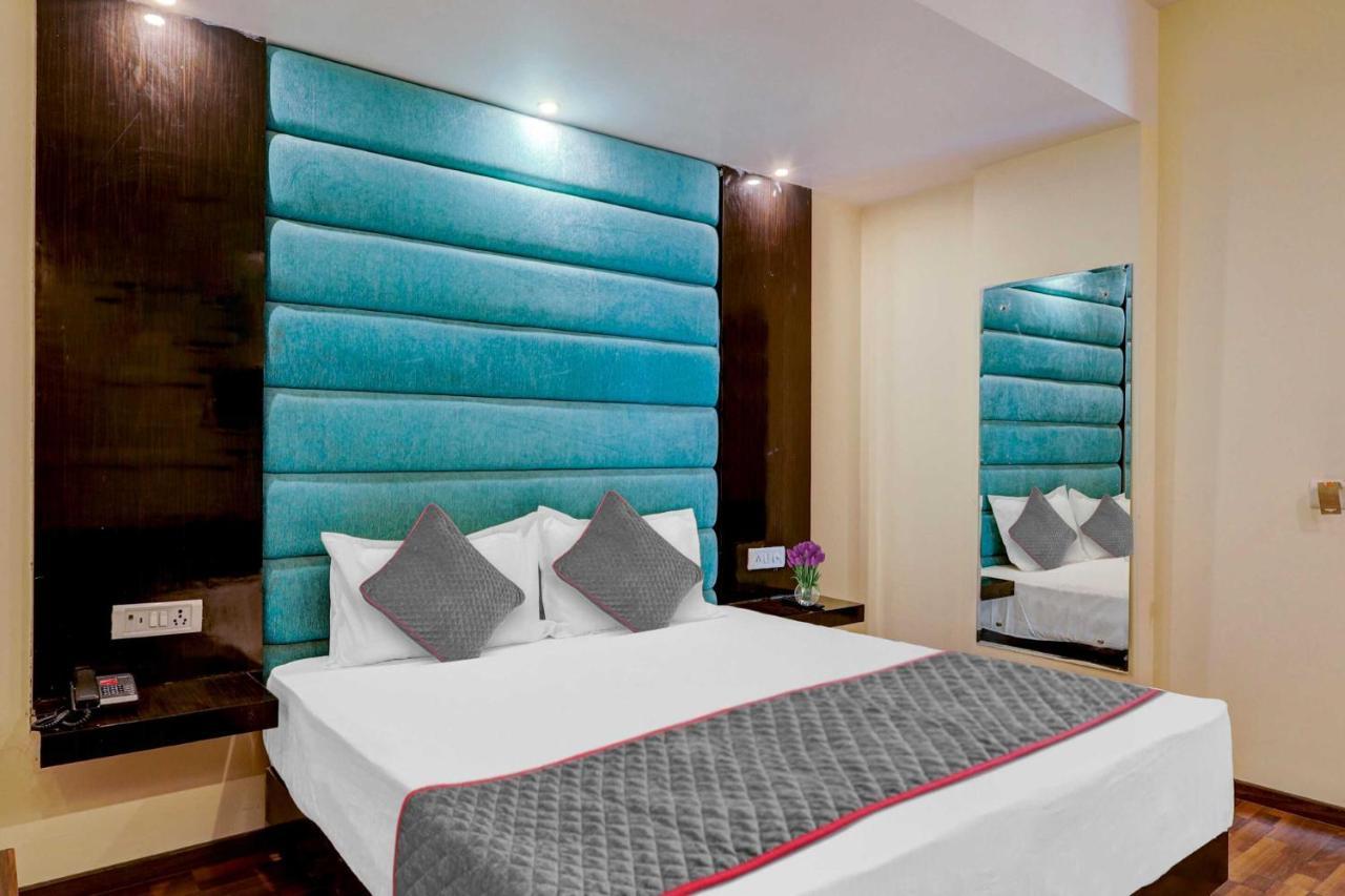 Townhouse Golden King Hotel New Delhi Buitenkant foto
