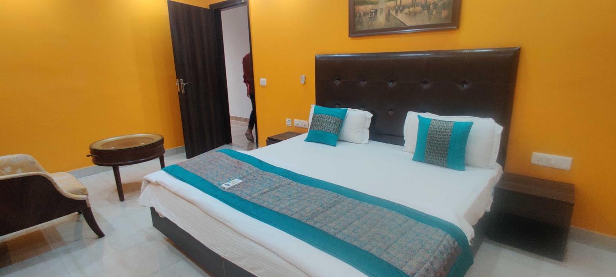 Townhouse Golden King Hotel New Delhi Buitenkant foto
