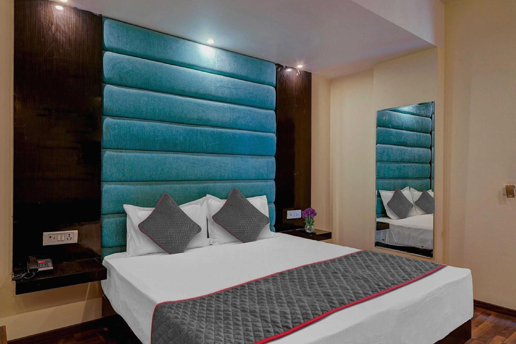 Townhouse Golden King Hotel New Delhi Buitenkant foto